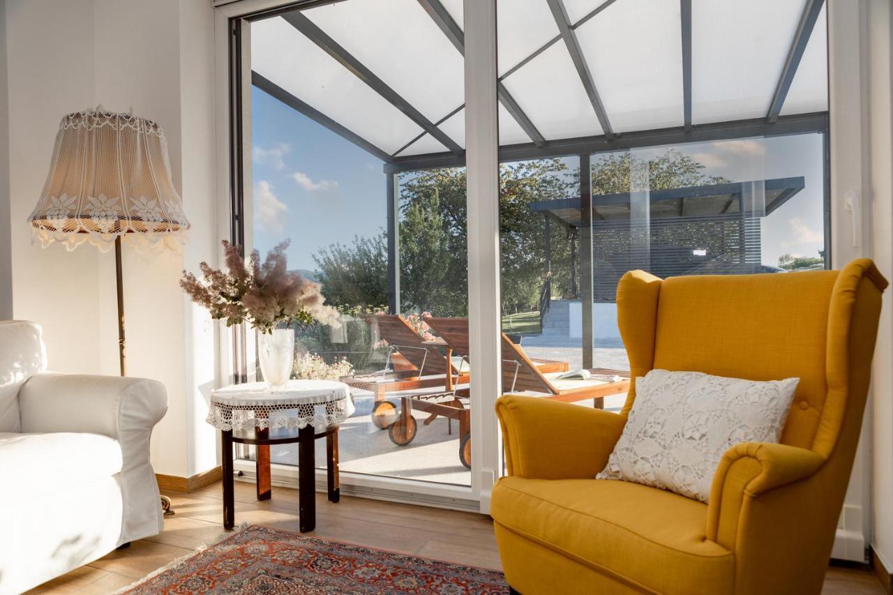 Sunny Hill Apartment Vremski Britof ภายนอก รูปภาพ