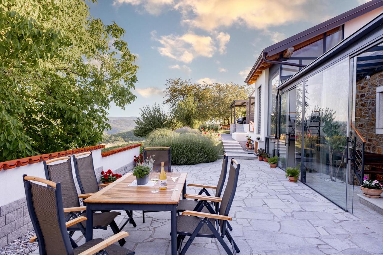Sunny Hill Apartment Vremski Britof ภายนอก รูปภาพ